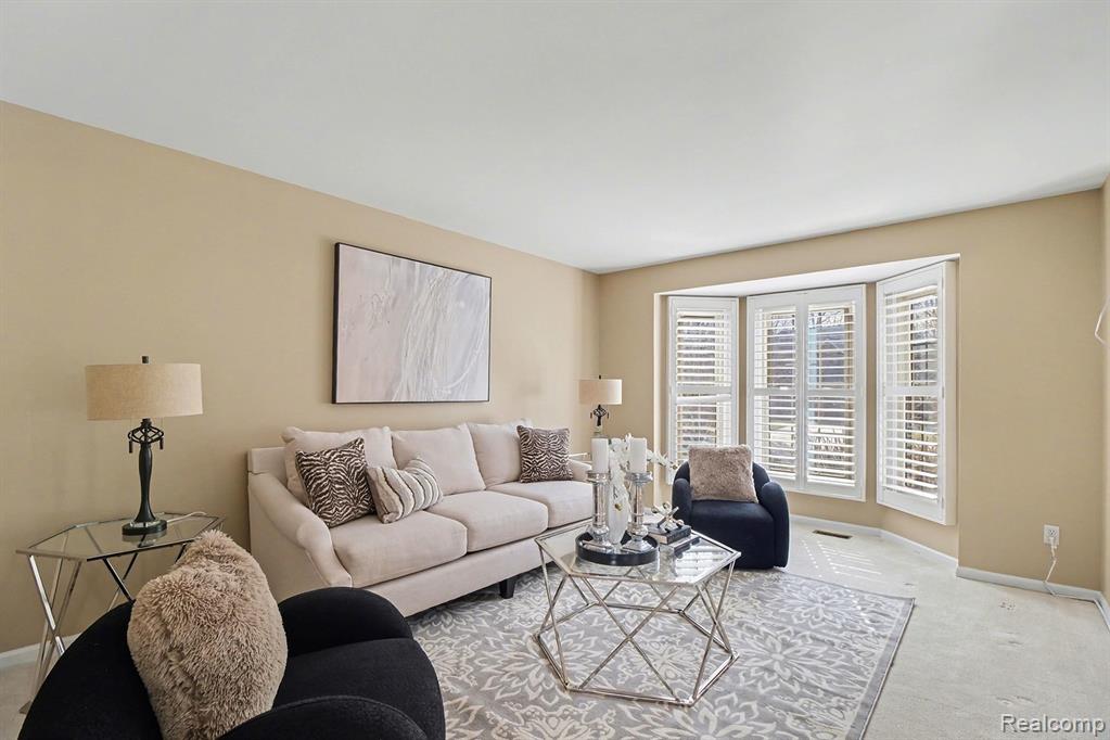 41240 Clermont Avenue, Novi, MI — Photo 15