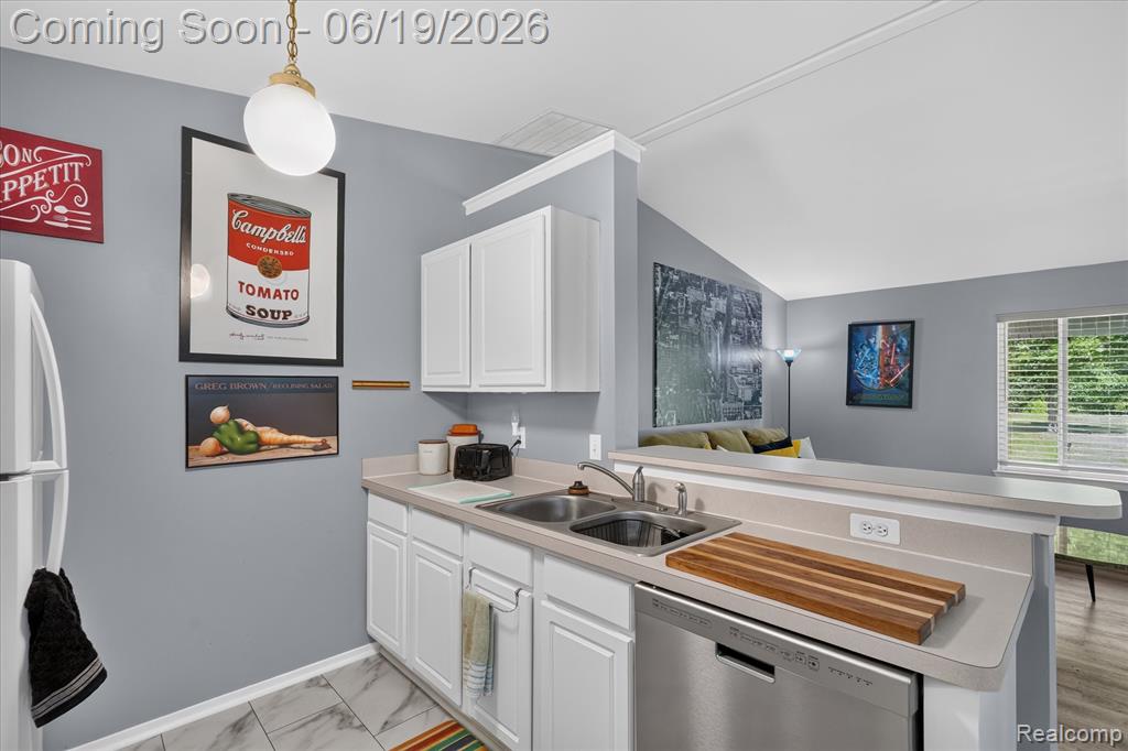 9543 Parkwood Drive, 267, Grand Blanc, MI 48439 — Photo 11