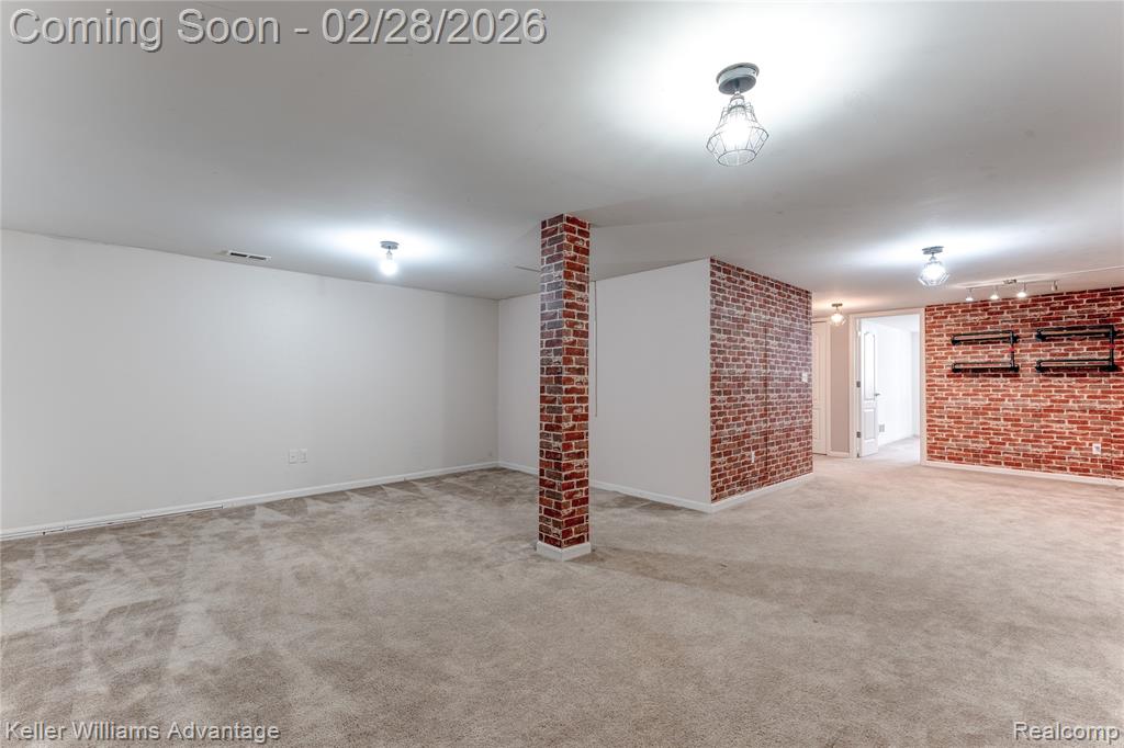 27455 Harrington Way, Novi, MI — Photo 36