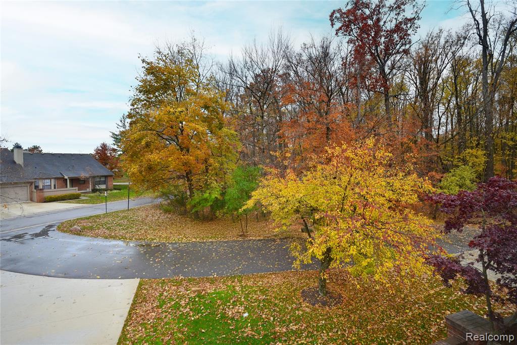 7296 Green Farm Road, West Bloomfield, MI — Photo 15