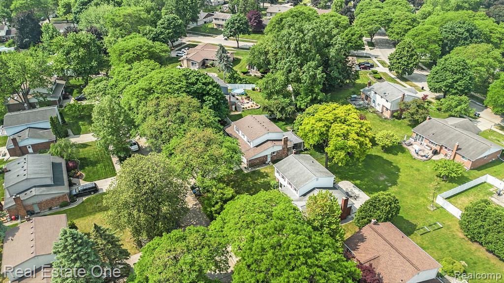 4799 Gamber Drive, Troy, MI 48085 — Photo 29