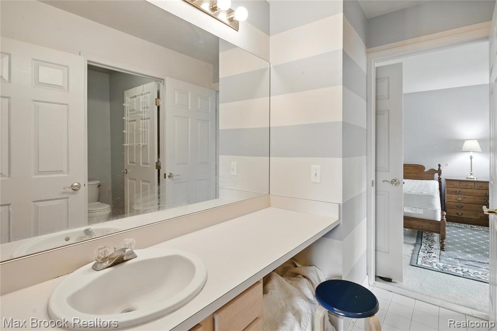 46859 Hendrie Court, Canton, MI 48187 — Photo 27
