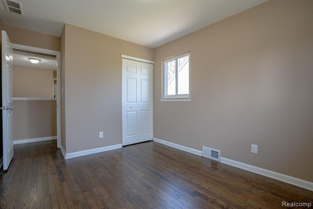 7431 ANNA Avenue, Warren, MI 48092 — Photo 12