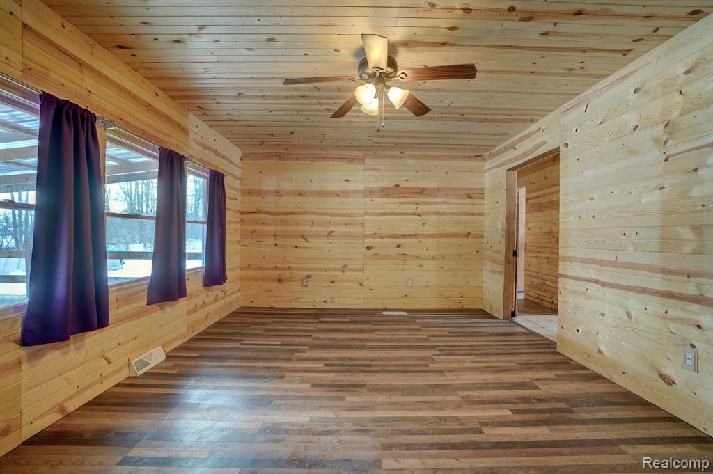 6619 M 18, Coleman, MI 48618 — Photo 9