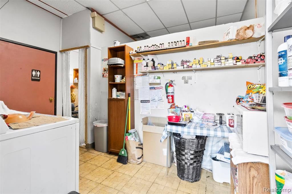 40400 Five Mile Rd, Plymouth, MI 48170 — Photo 14