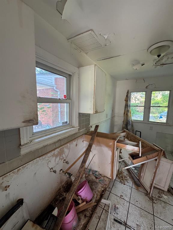 18811 Kelly Road - Photo 4