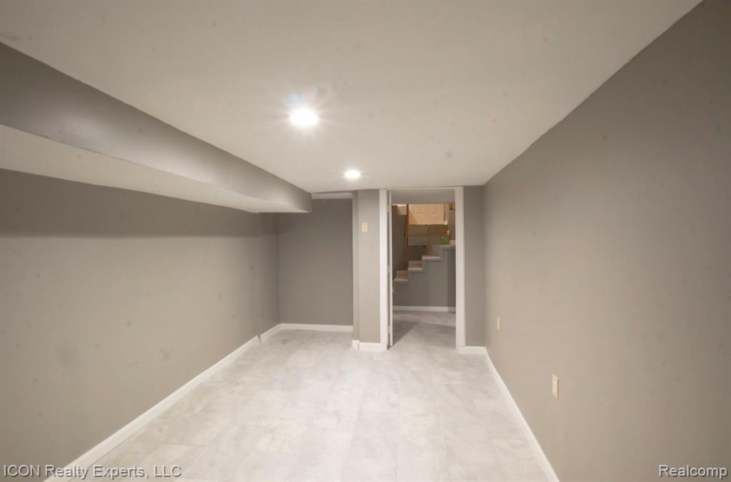 743 Hollister Street, Pontiac, MI 48340 — Photo 25