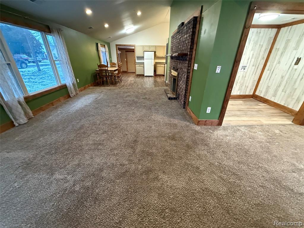 609 S Wood Street, Chesaning, MI 48616 — Photo 5