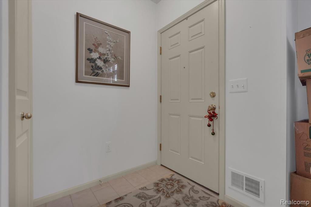 20059 Rodeo Court, Southfield, MI 48075 — Photo 3