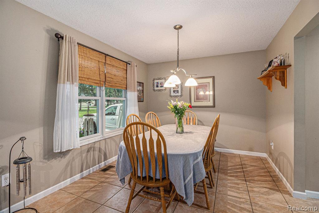 8214 NEW LOTHROP Road, New Lothrop, MI 48460 — Photo 3