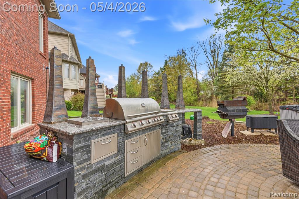 55405 Whitney Drive, Shelby Twp, MI 48315 — Photo 58