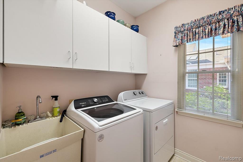 9000 Harbor Place Drive, Saint Clair Shores, MI 48080 — Photo 13