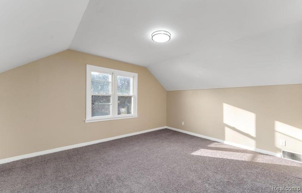 19711 Chapel Street, Detroit, MI 48219 — Photo 15