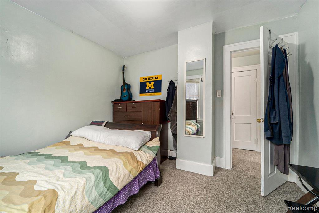 4568 CHARLES Street, Hamtramck, MI 48212 — Photo 16