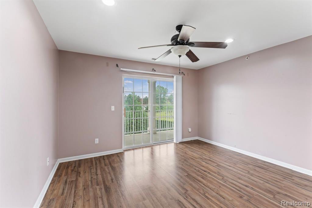 4109 ADDINGTON Drive, Commerce Twp, MI 48390 — Photo 16