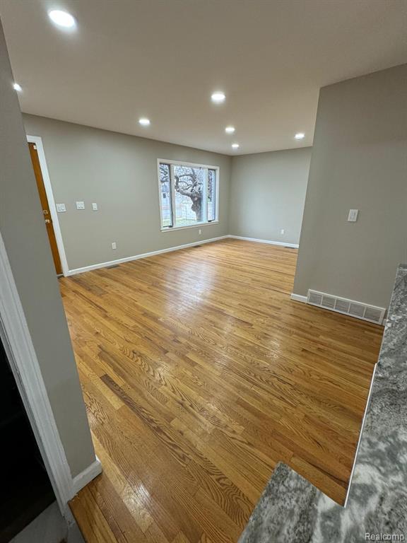 7176 N Gulley Road, Dearborn Heights, MI 48127 — Photo 5