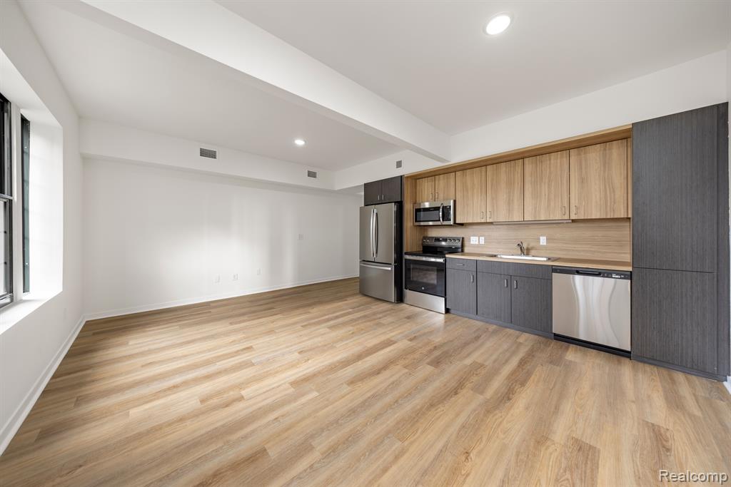 100 Seward Street, Detroit, MI 48202 — Photo 11