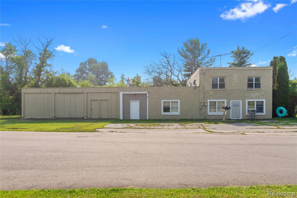 3279 Emmett Road, Emmett, MI 48022