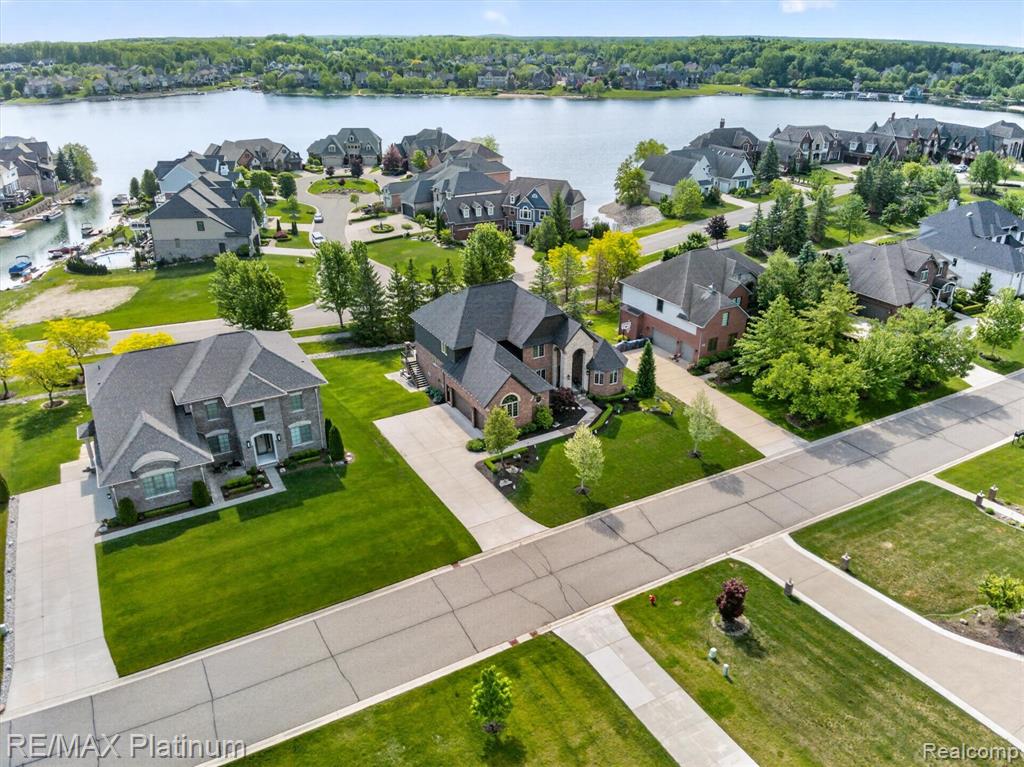 10653 Stoney Point Drive, South Lyon, MI 48178 — Photo 47