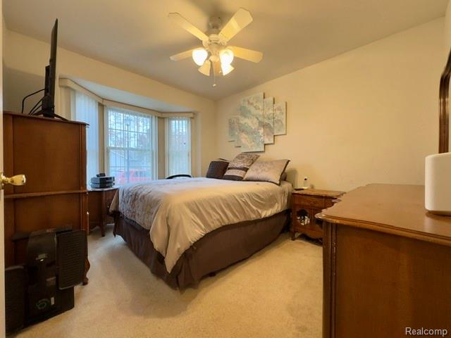 1151 Creekside Court, Burton, MI 48509 — Photo 13