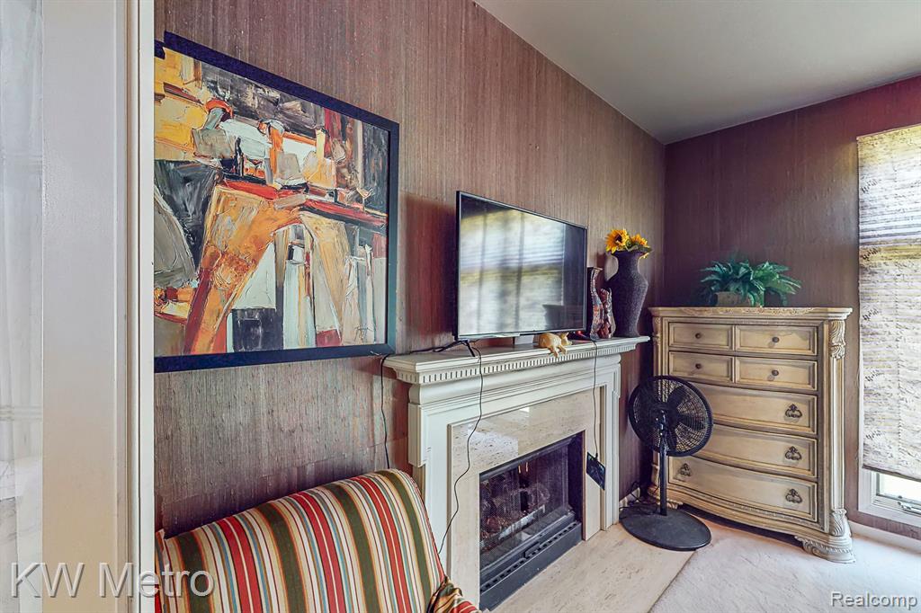 6657 Chelsea Bridge, West Bloomfield, MI — Photo 22