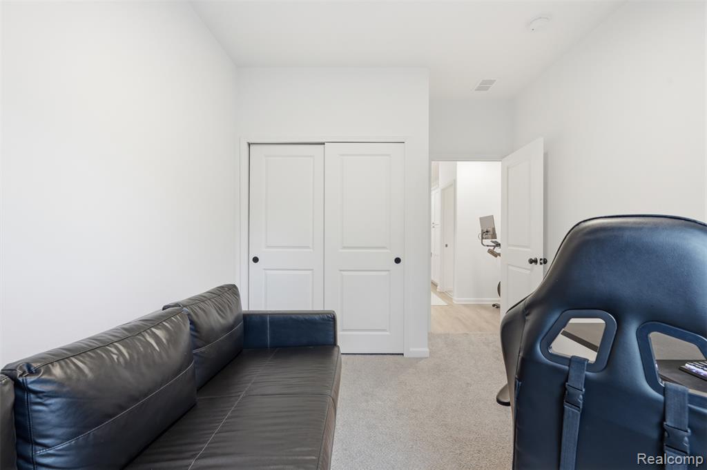606 Pointe Drive, Walled Lake, MI 48390 — Photo 31