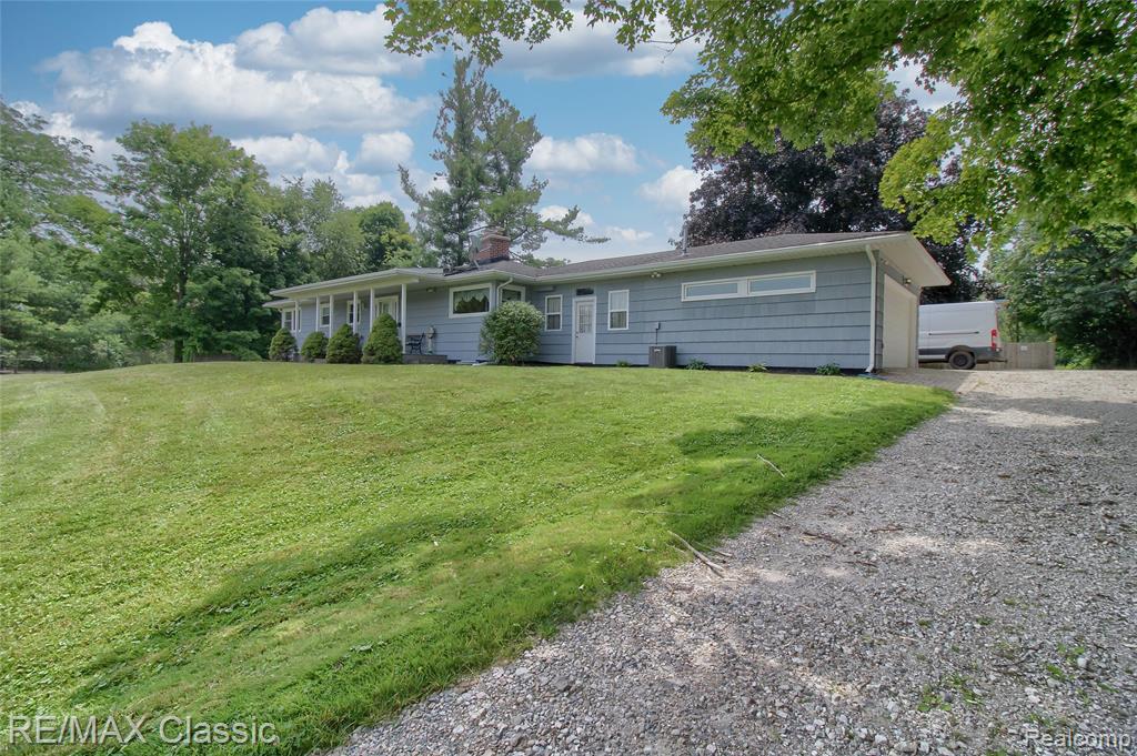 10268 7 Mile Road, Northville, MI 48167 — Photo 3