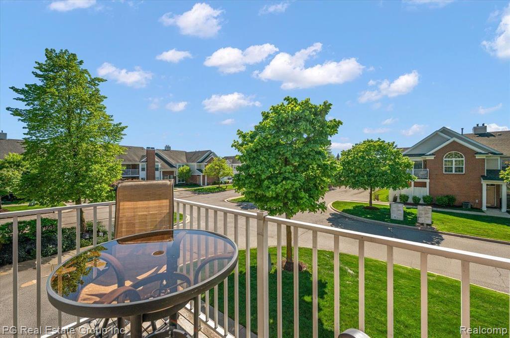 46104 BALDWIN Drive, Macomb, MI 48044 — Photo 16