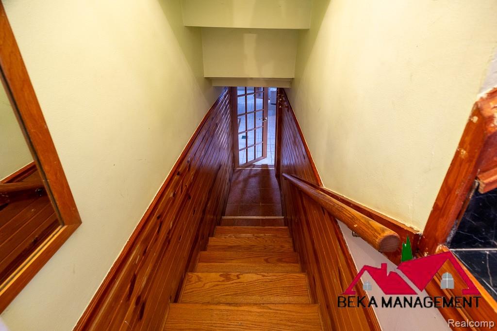 26627 RIALTO Street, Madison Heights, MI 48071 — Photo 18