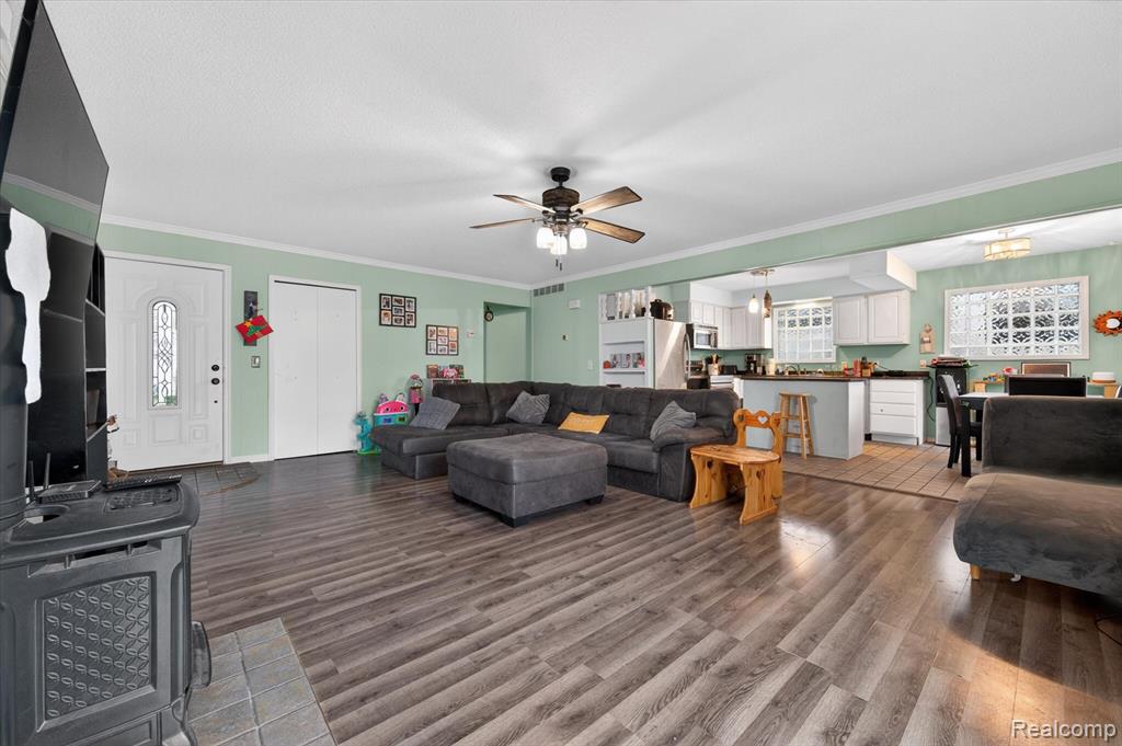 433 Walnut Drive, East China, MI — Photo 10