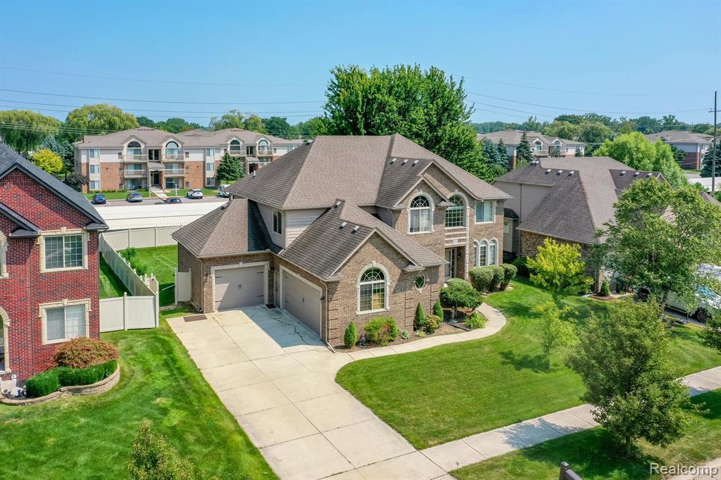 39122 Nautical Lane, Harrison Township, MI — Photo 2