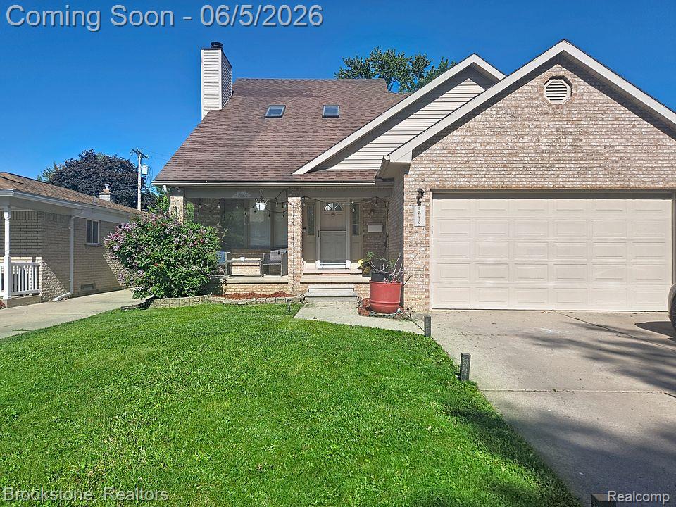 5918 N Evangeline Street, Dearborn Heights, MI 48127