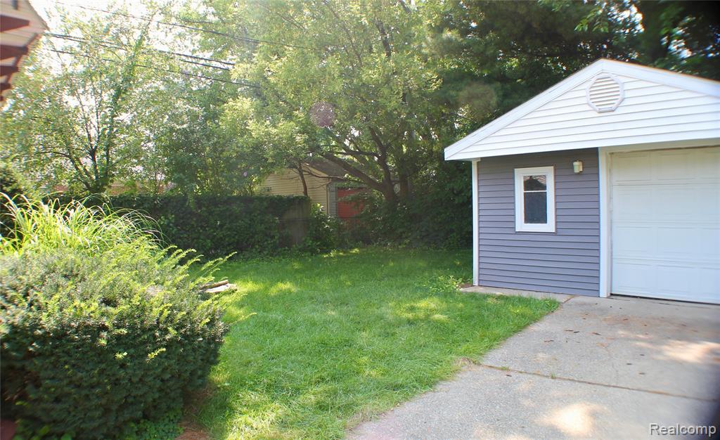 808 WELLESLEY Avenue, Royal Oak, MI 48067 — Photo 13