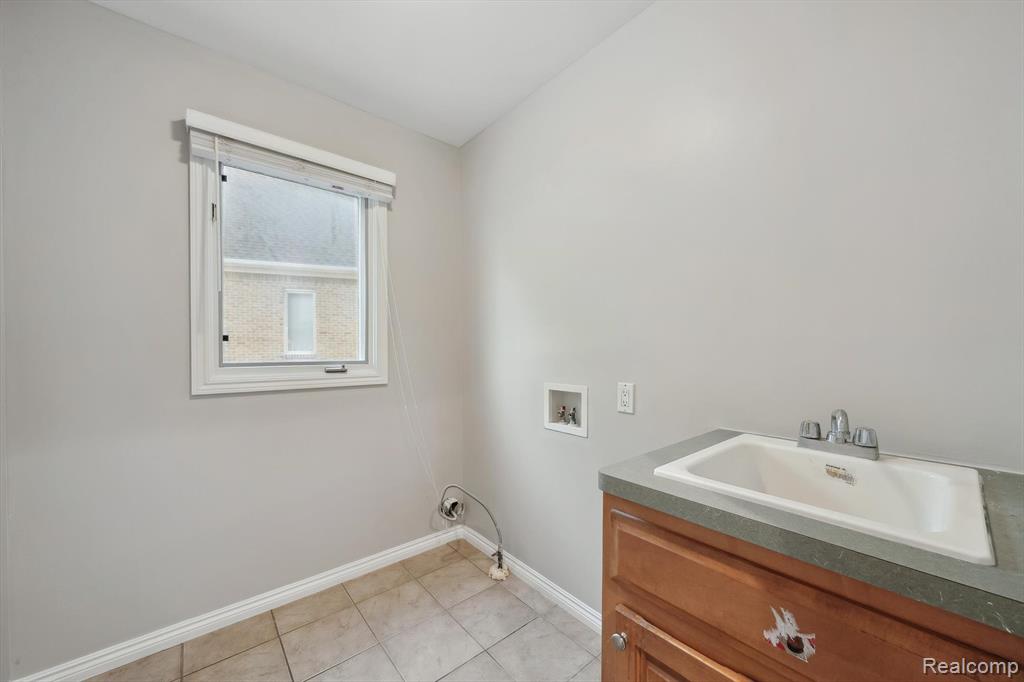 55712 LANCEWOOD Drive, Shelby Twp, MI 48316 — Photo 25
