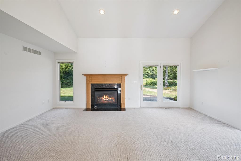628 Olde Ivy Lane, Howell, MI 48843 — Photo 8