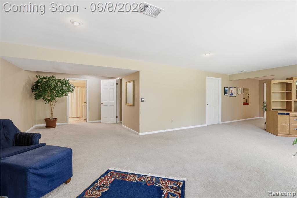 6153 Pine Creek Court, Grand Blanc, MI 48439 — Photo 36