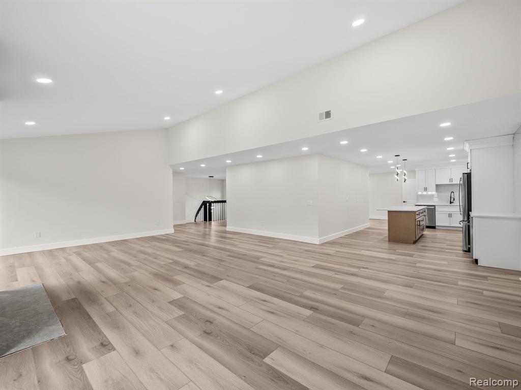 6943 Pebble Park Circle, West Bloomfield, MI — Photo 5