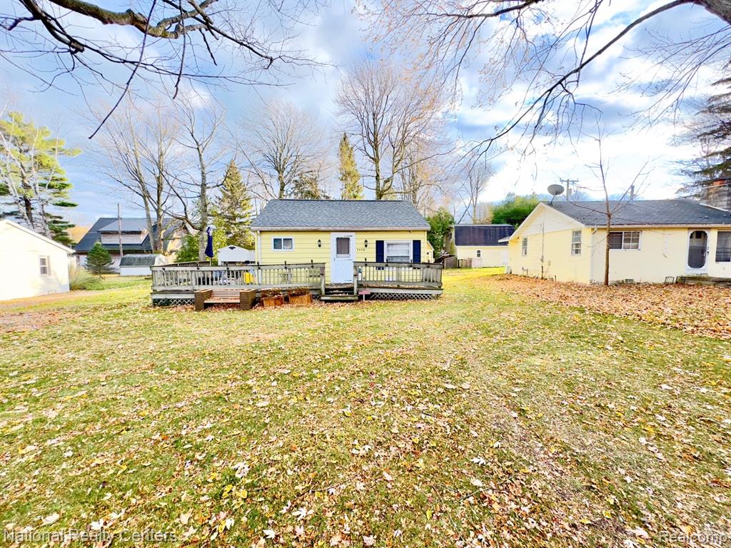 7420 Birchwood, Lexington, MI 48450 — Photo 2