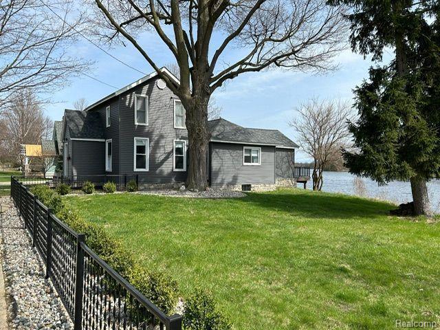 412 E ELLEN Street, Fenton, MI 48430 — Photo 7