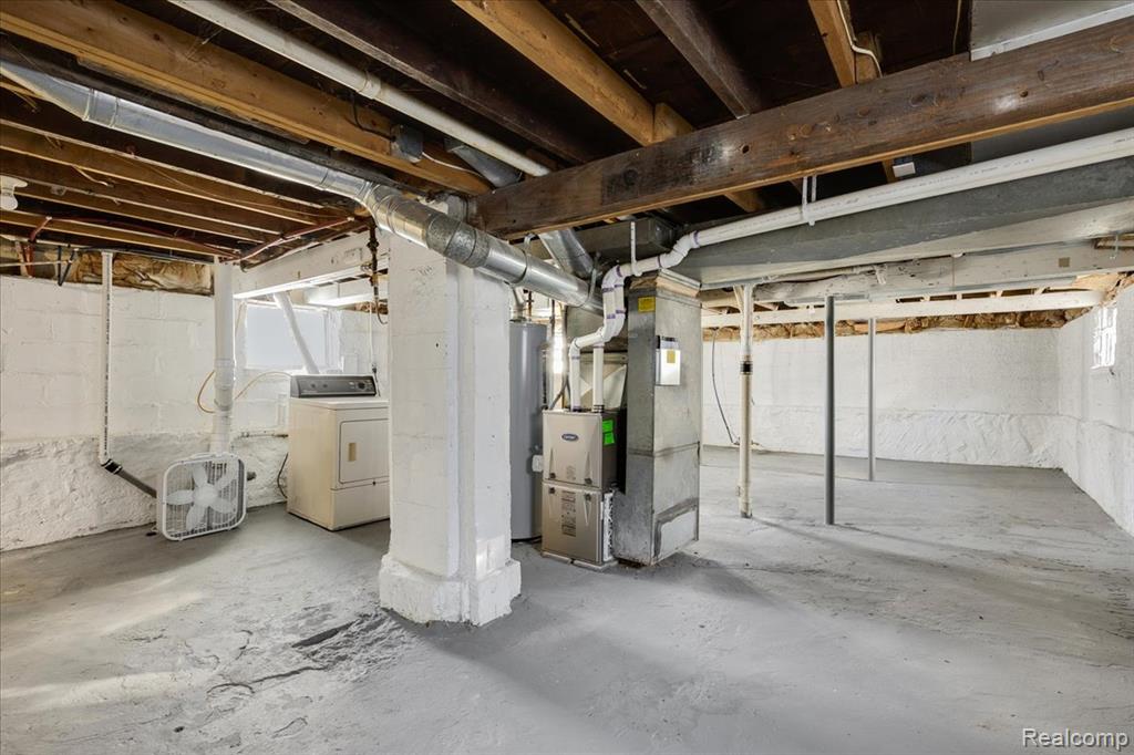 60 W Harry Avenue, Hazel Park, MI 48030 — Photo 22