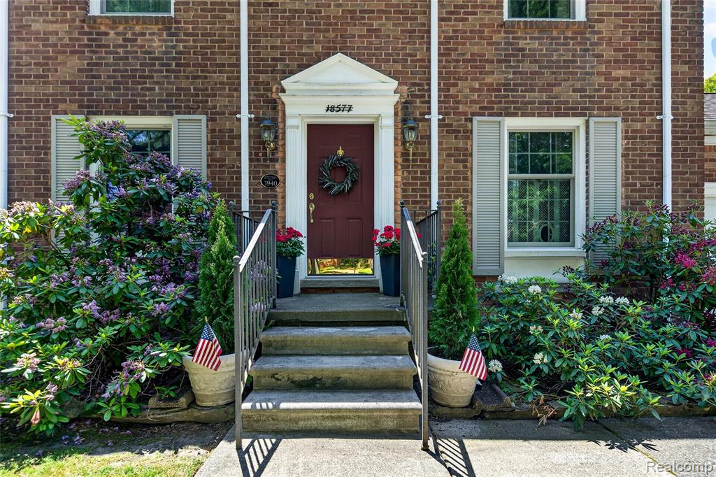 18577 San Jose Boulevard, Lathrup Village, MI 48076 — Photo 4