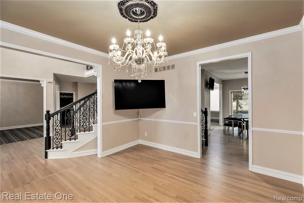 54782 Whitby Way, Shelby Twp, MI 48316 — Photo 9
