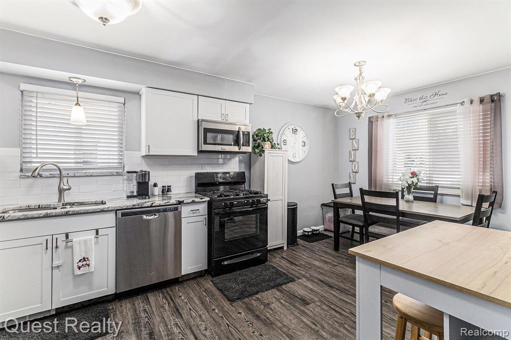 7261 Voerner Avenue, Center Line, MI 48015 — Photo 11