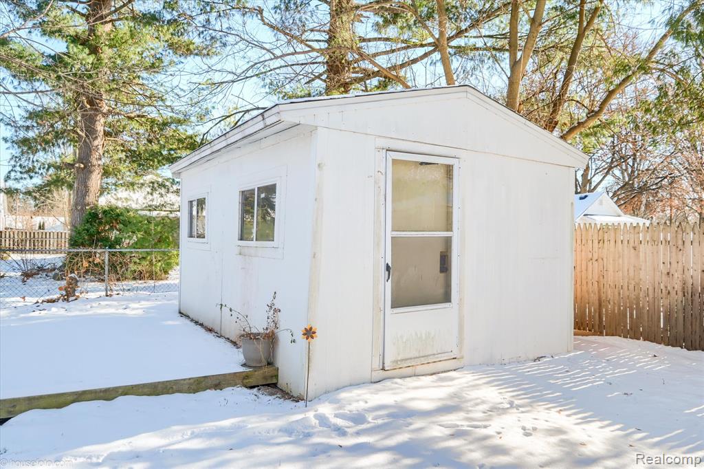 285 Dirgo Street, Imlay City, MI 48444 — Photo 36