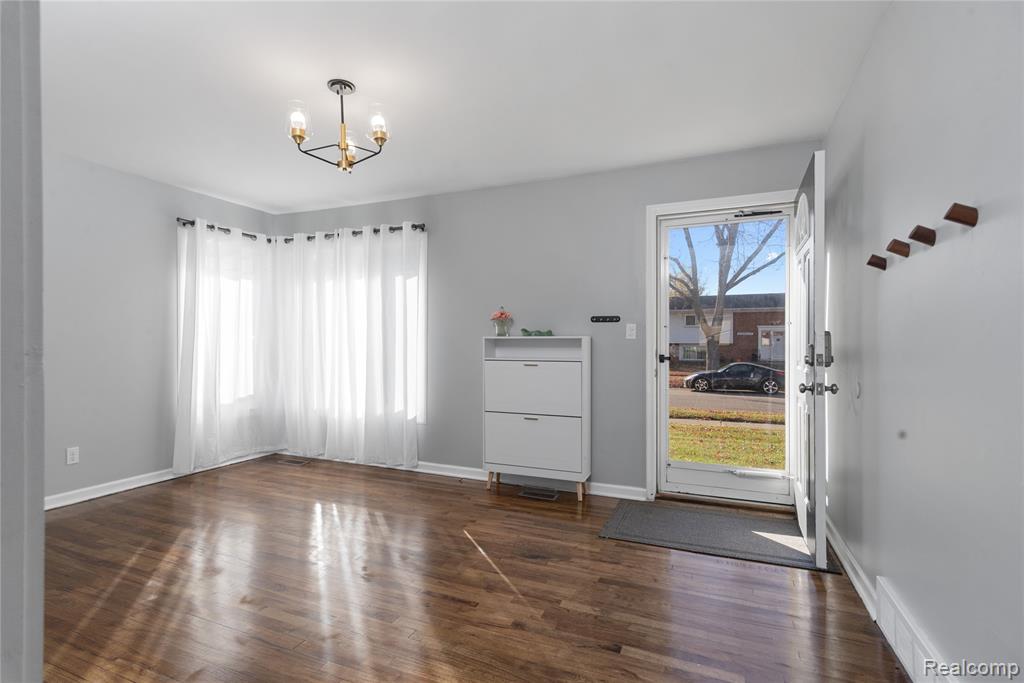 43606 Gainsley Drive, Sterling Heights, MI 48313 — Photo 3