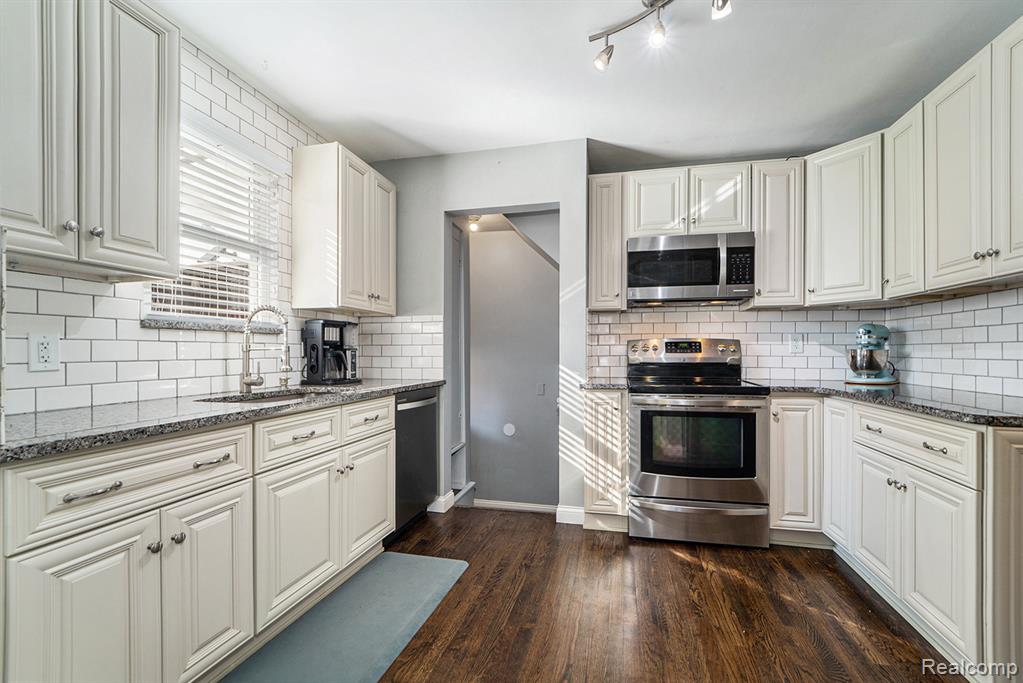 636 S Connecticut Avenue, Royal Oak, MI 48067 — Photo 6