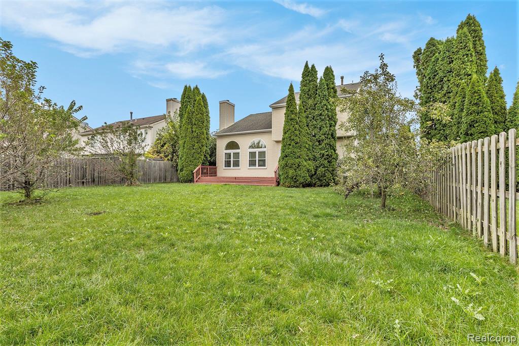7346 HOGAN Drive, Ypsilanti, MI 48197 — Photo 25