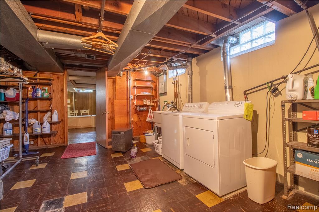 17058 W 13 Mile Road, Beverly Hills, MI 48025 — Photo 33
