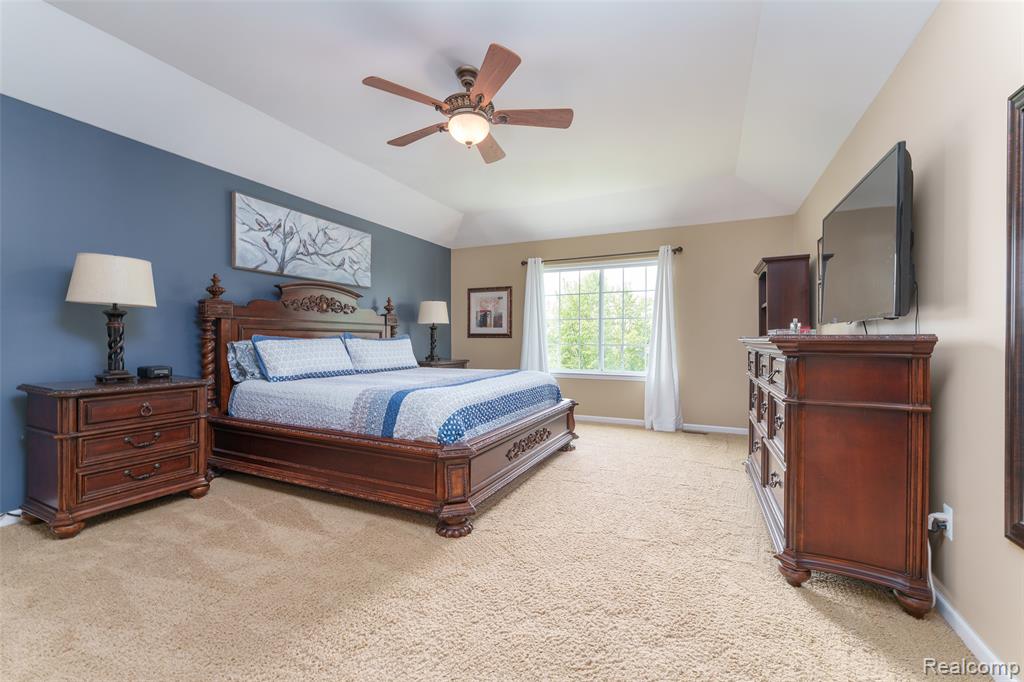 24455 Glenwood Drive, South Lyon, MI 48178 — Photo 28
