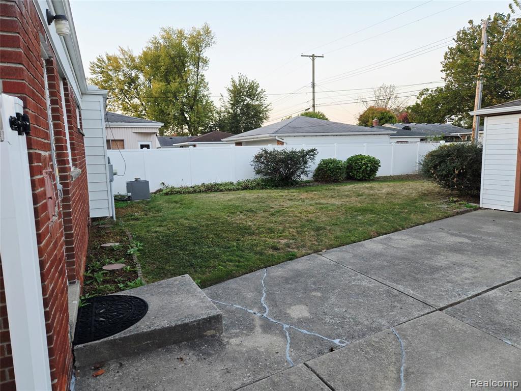 8177 Gary Avenue, Westland, MI — Photo 6